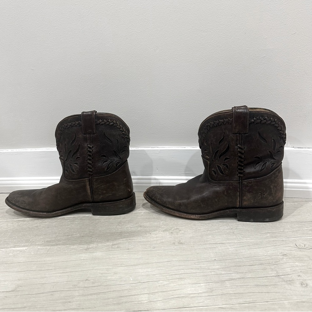 Frye Western Short Boots with leather embossing detail